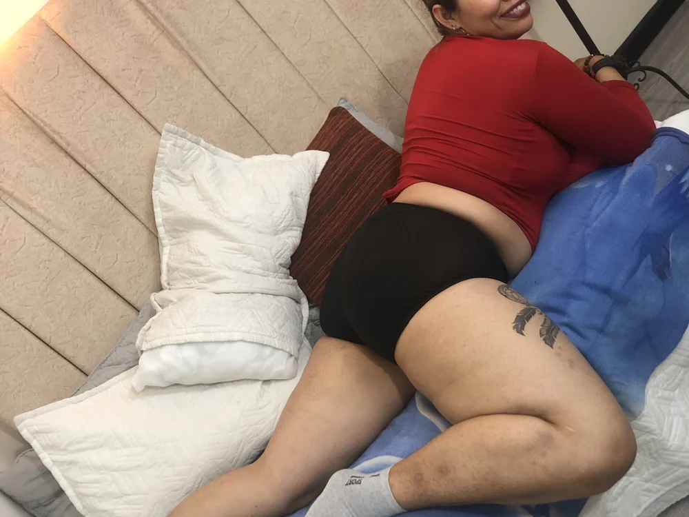 Yesicalacost's Offline Chat Room