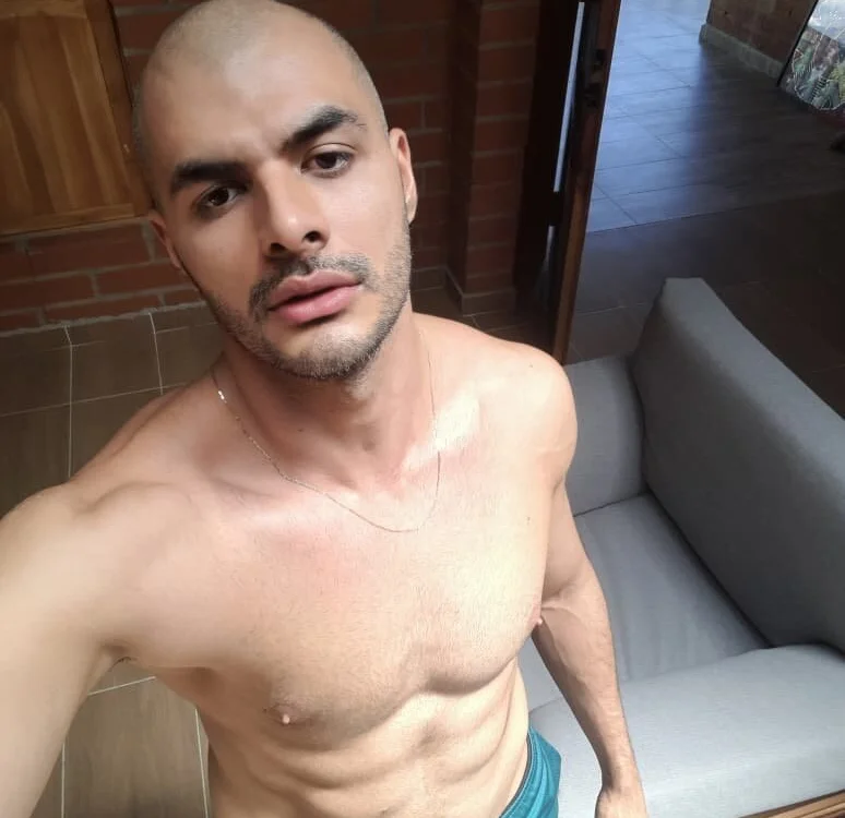 Offline XXX chat modela ThiagoToro