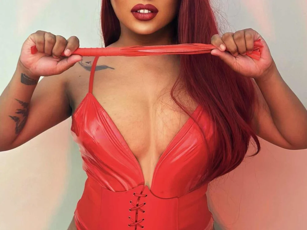 AmberHoly 離線 XXX 聊天