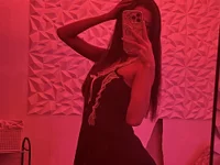 Miss_khianna69 offline cam