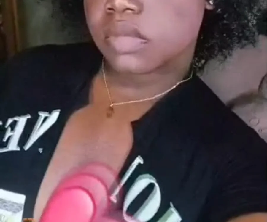 Офлайн-чат XXX MiaDiamond__