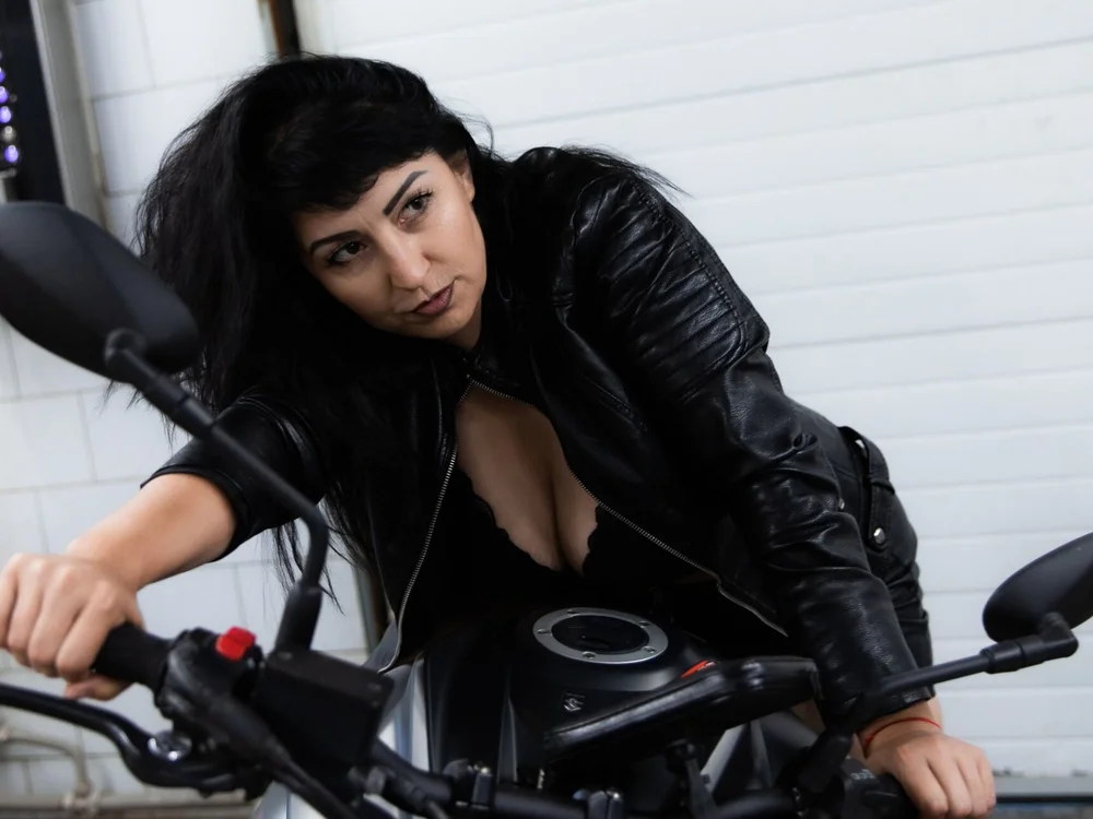 Bette_Rossi offline chatrum