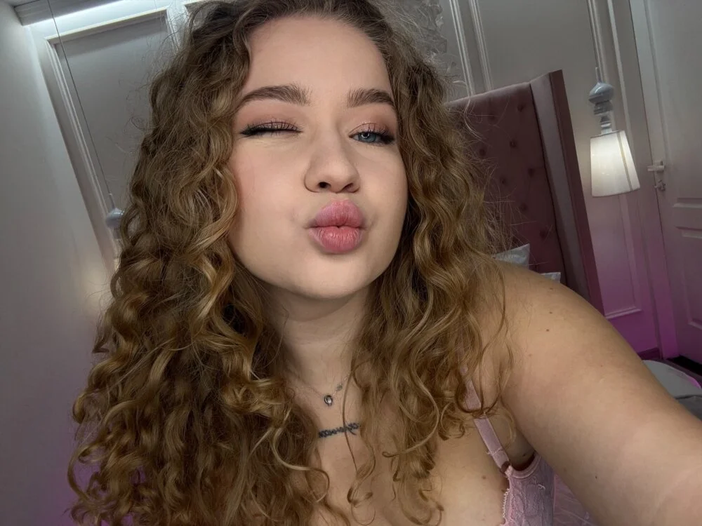 Offline XXX chat CassieRide