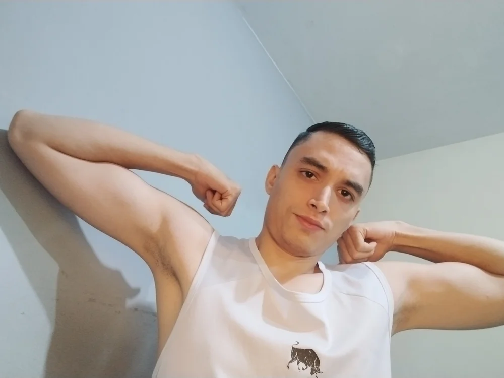 andrew_twink99 offline chatrum