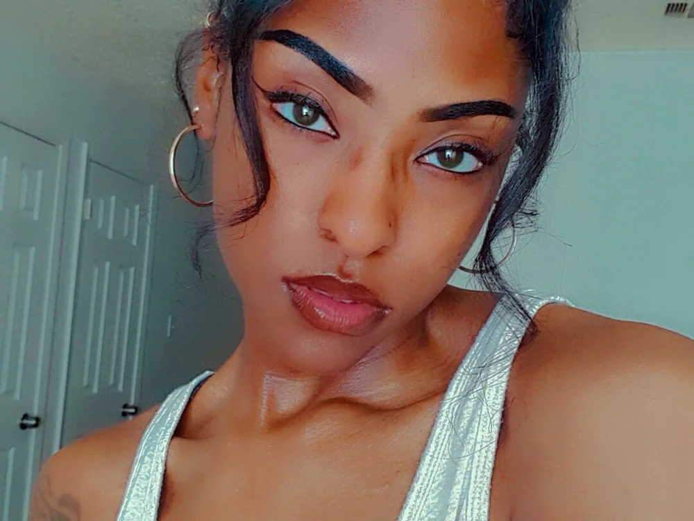 _BlaqueRoseXxX's Offline XXX Chat