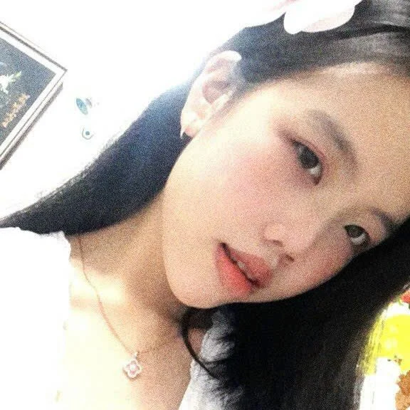 LyraRia 的封面照片