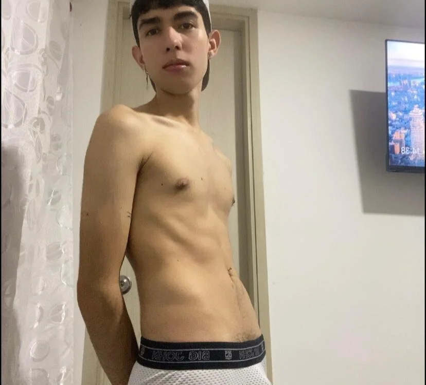 ห้องแชทออฟไลน์ของ Andy_hot19