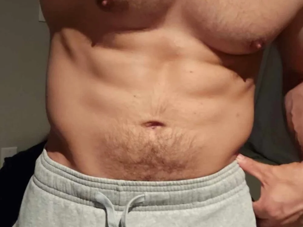 Chat +18 off-line de CanadianMuscles33