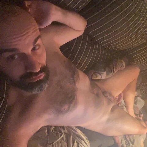 pollito1985_2のオフラインXXXチャット