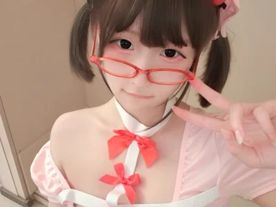 snow-2 on StripChat