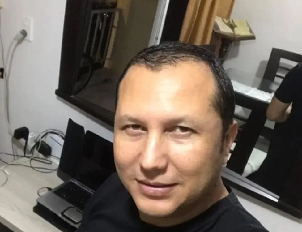 _PoliceMen_'s Offline Chat Room