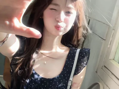 qiqi-2025 - small tits young