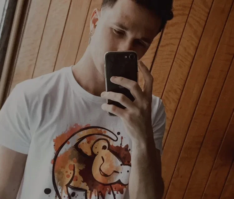 wilder6969xxのオフラインXXXチャット