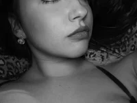 karina_ultramarina's webcam live show