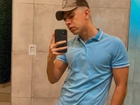 Maxi_atrevido webcam model