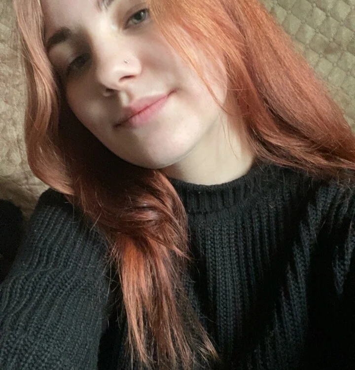 Honora_Muriel offline chatrum
