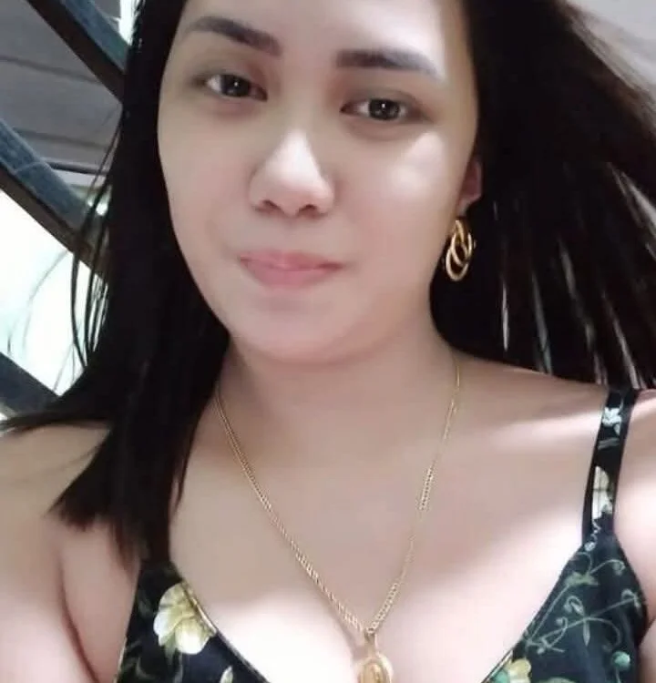 Hello_Kiffy69 Offline XXX-chat