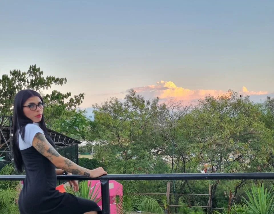 دردشة ValentiinaMoon الجنسية دون اتصال