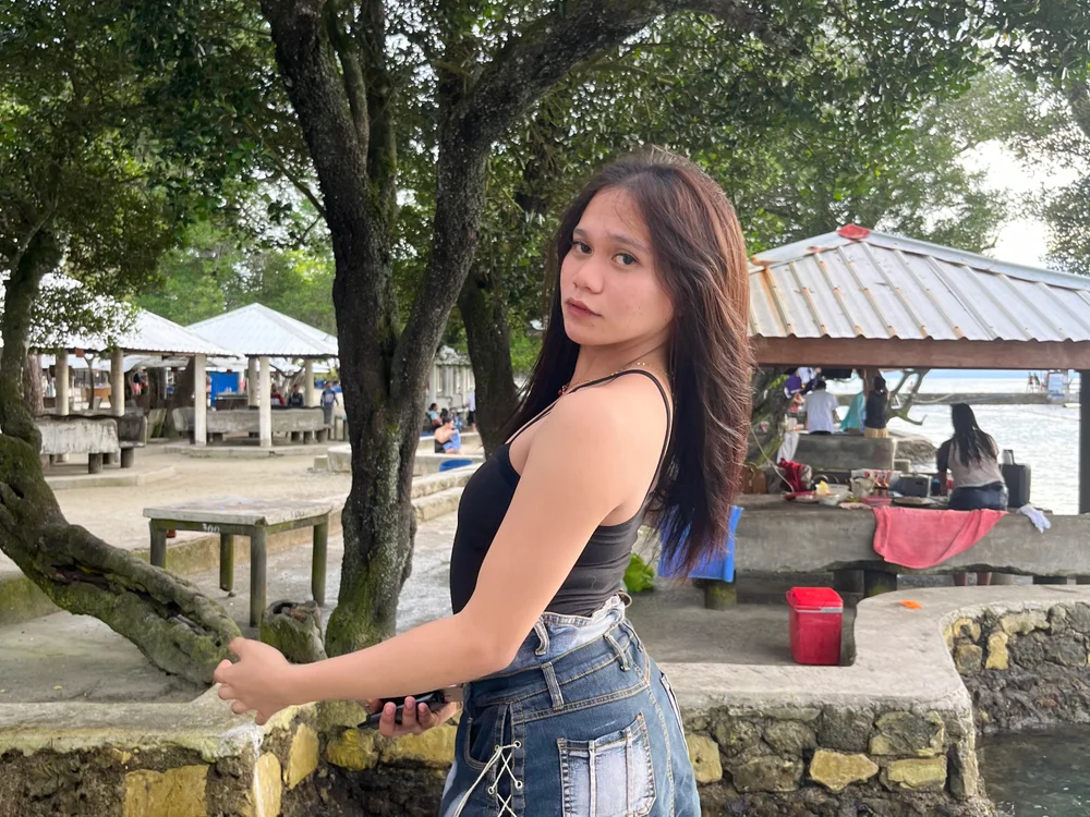 bigcock_rhiana's Offline XXX Chat