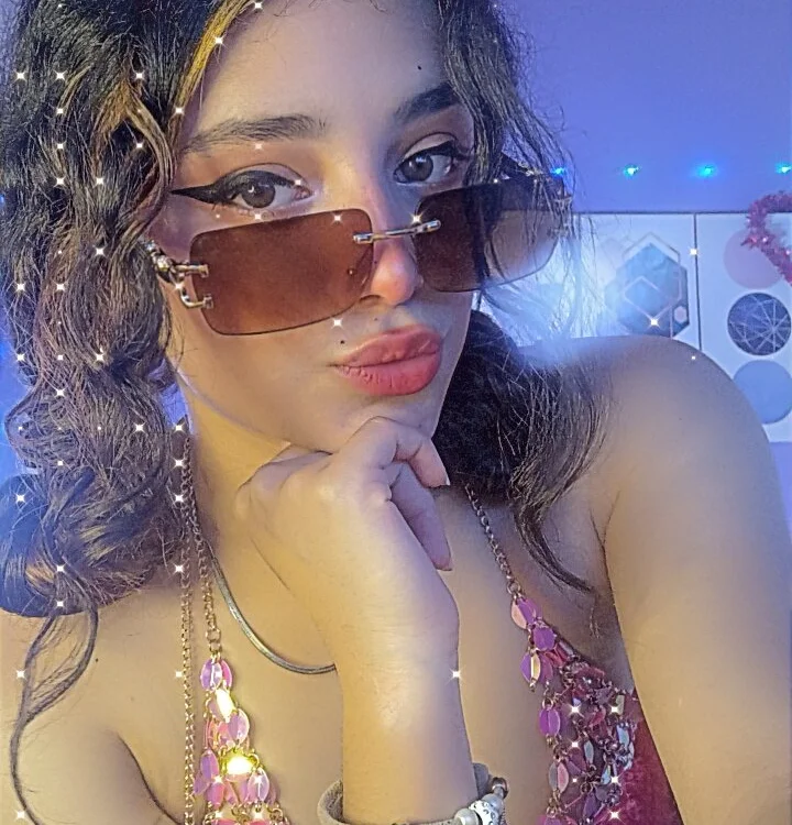 Rose_Skarlet's Offline XXX Chat