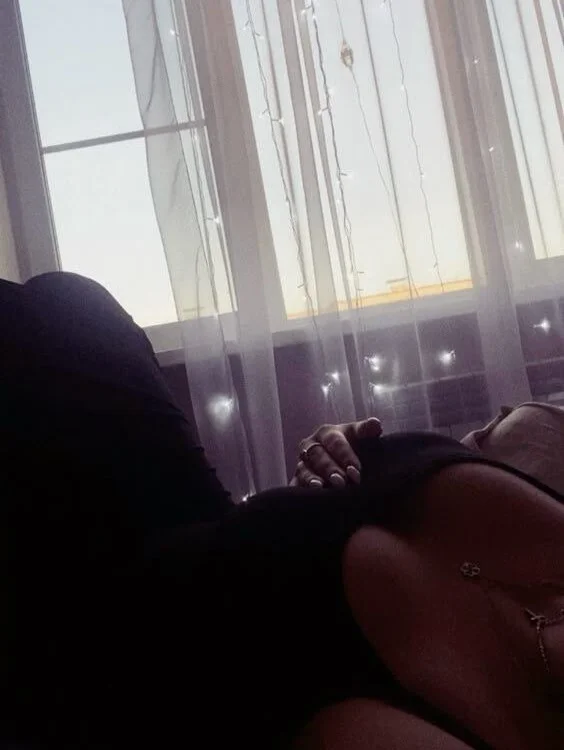 Lena_35 Offline XXX Chat