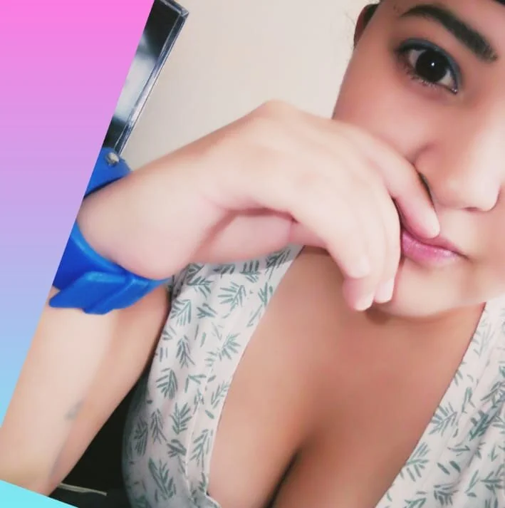 VIOLETSEX17's Offline Chat Room