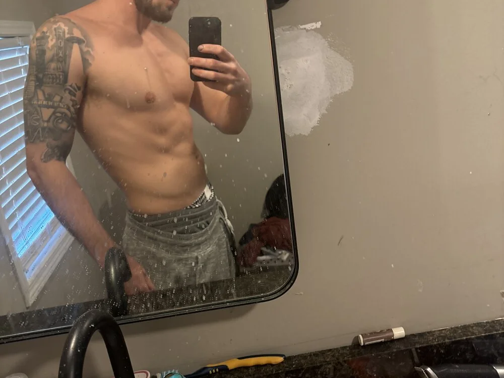 Jackcough123 Adlı Modelin Çevrimdışı XXX Sohbeti