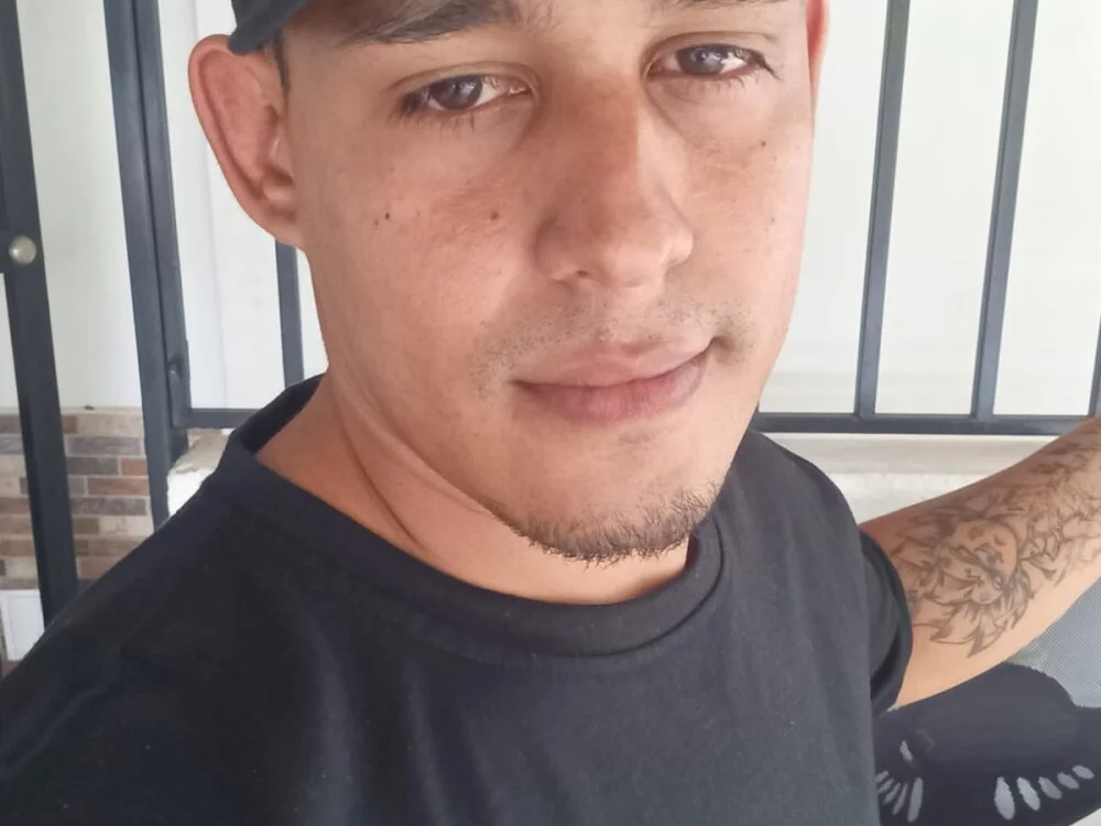 Chat +18 off-line de andrewcaxo