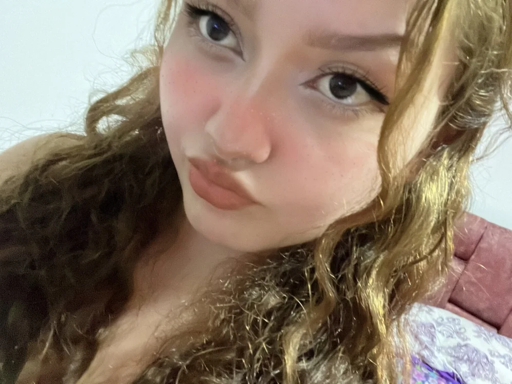 Kitty_curly19 offline chatrum