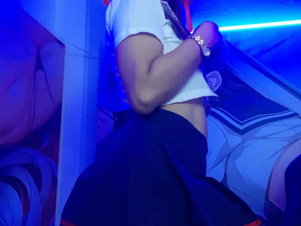 anny_slim Chat XXX offline