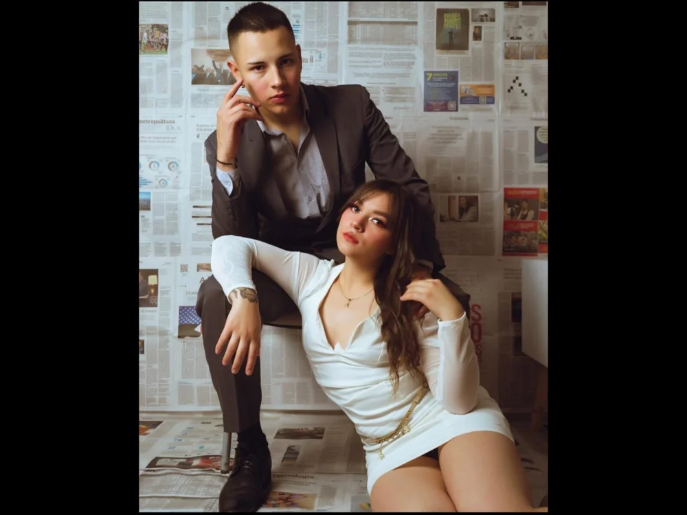 Agatha_and_Michael's Offline XXX Chat