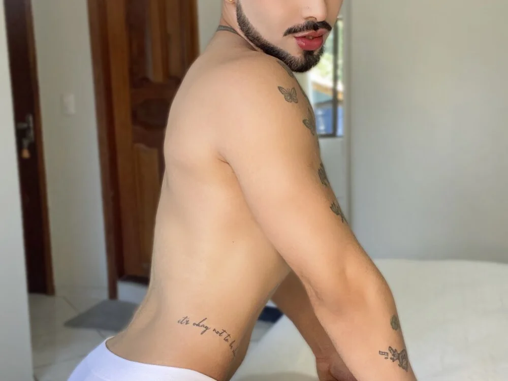 klarque_silver's Offline XXX Chat