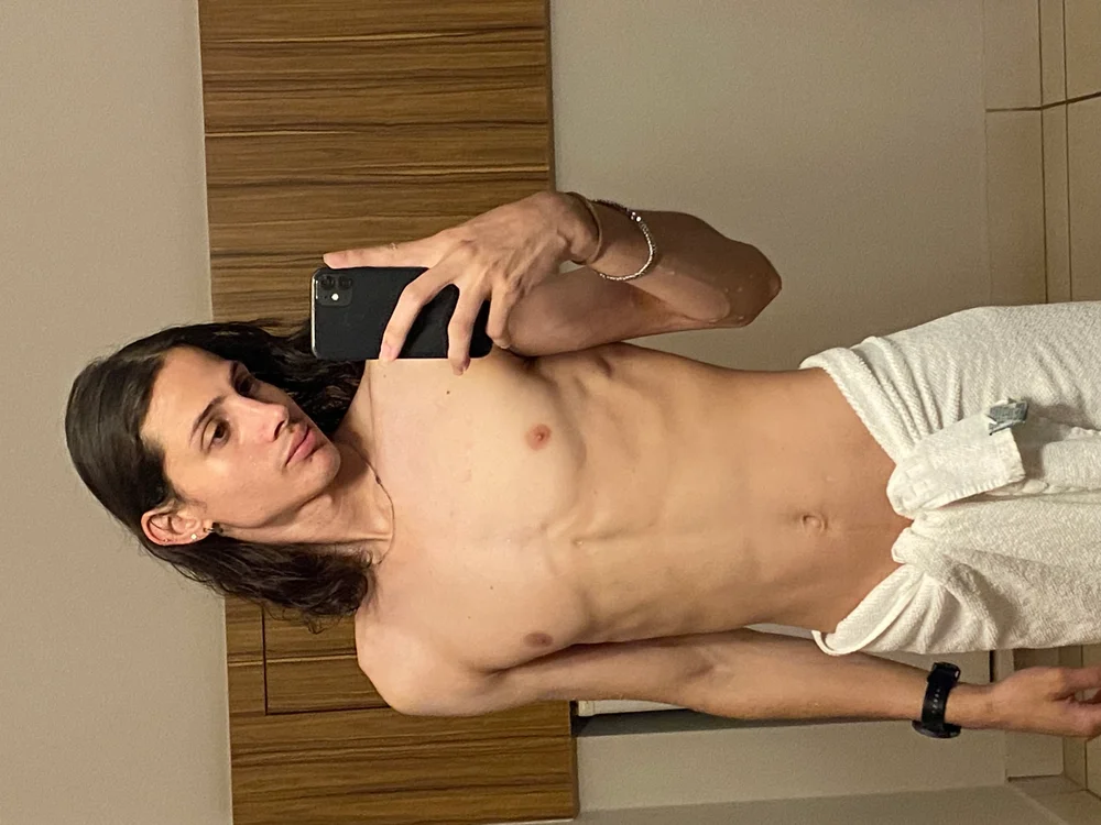 Offline XXX chat modela FelipeLipe18