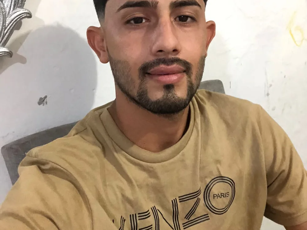 nando96_'s Offline Chat Room
