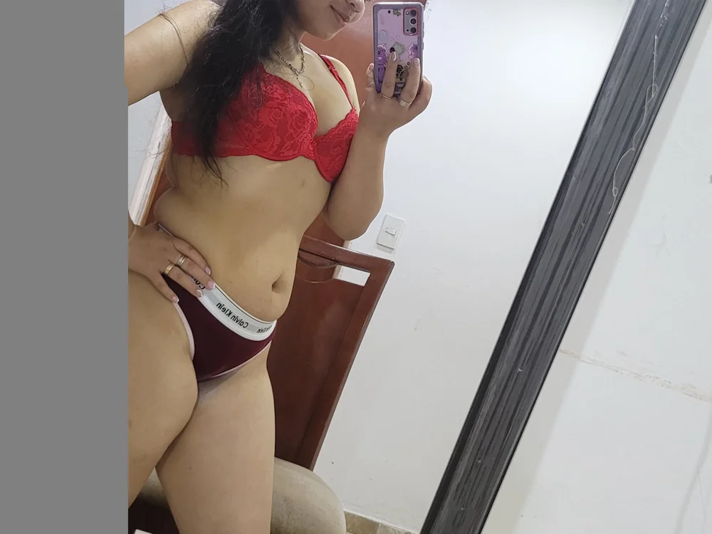 paolasuarez's Offline XXX Chat