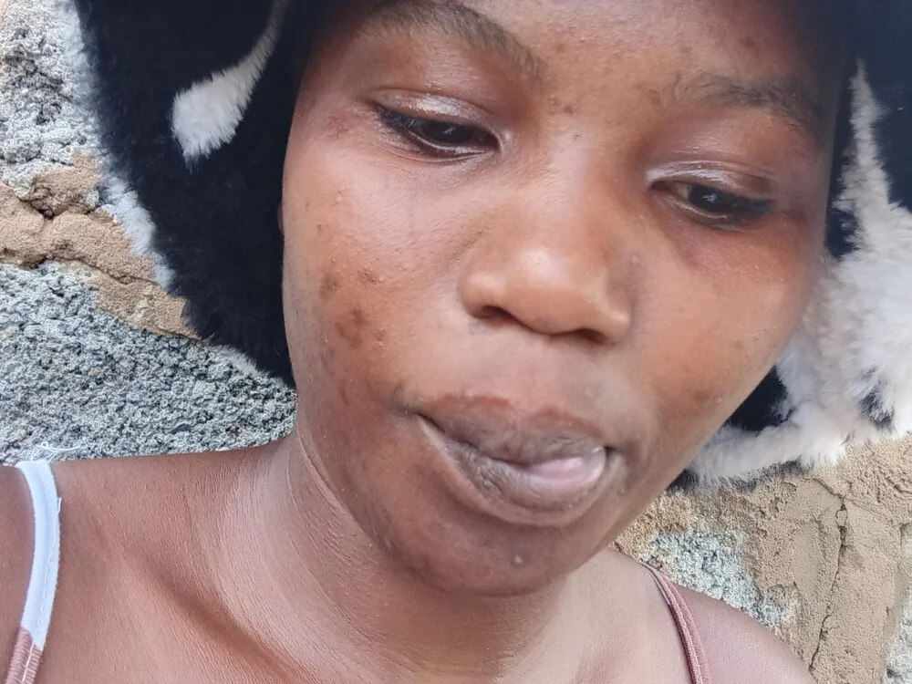 Cherrygirl12 Offline XXX-Chat