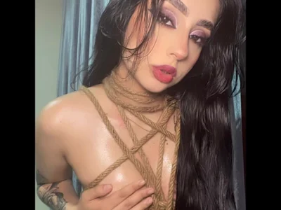 sharlot24 on StripChat