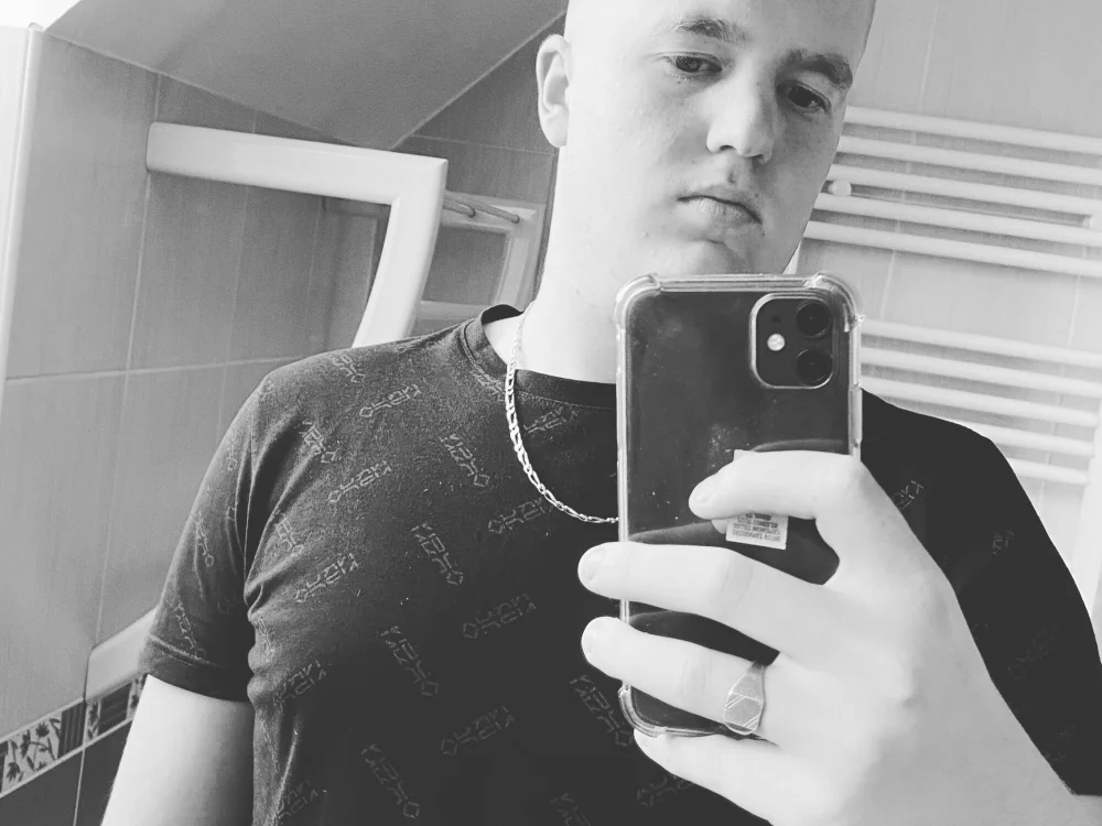 Offline chatovací místnost max-95555