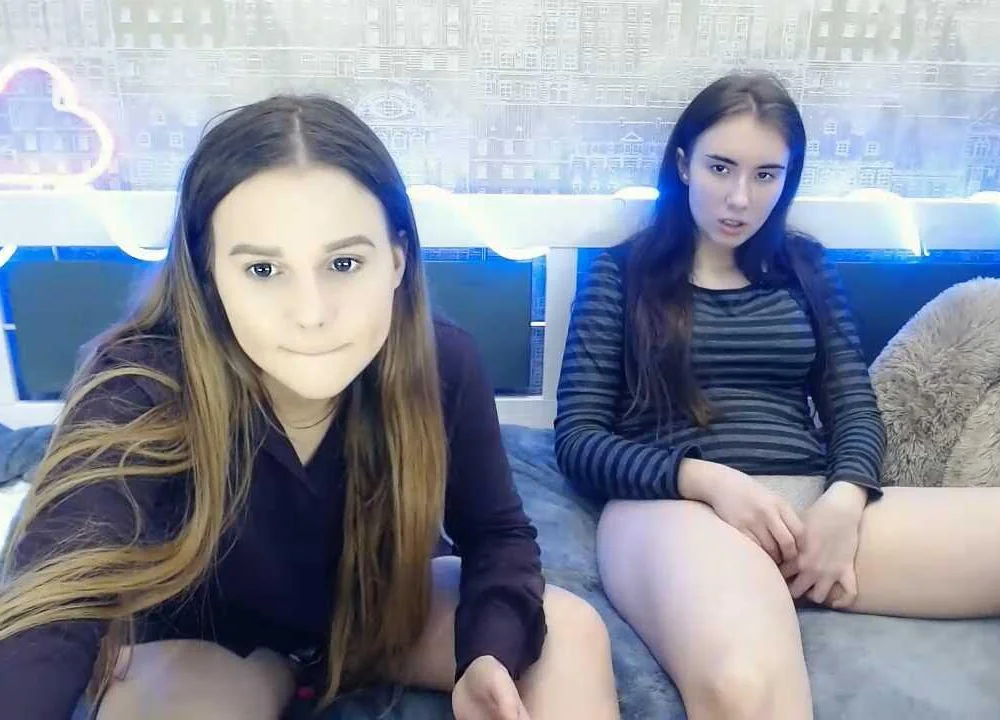 LikelyDessert's Offline Chat Room