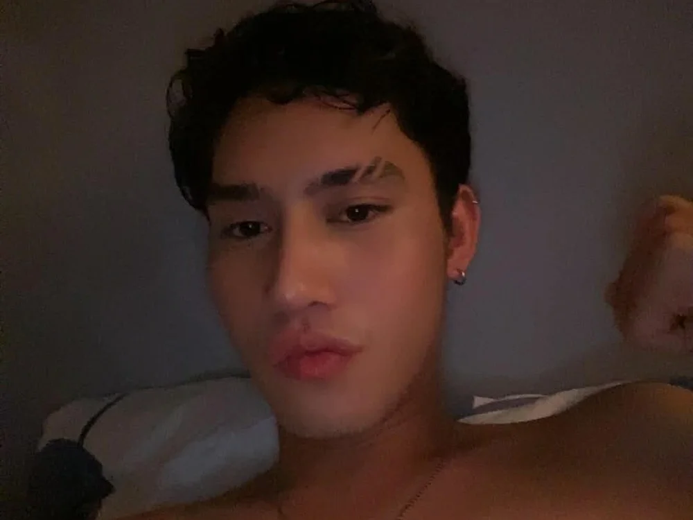 Rye_1989's Offline XXX Chat