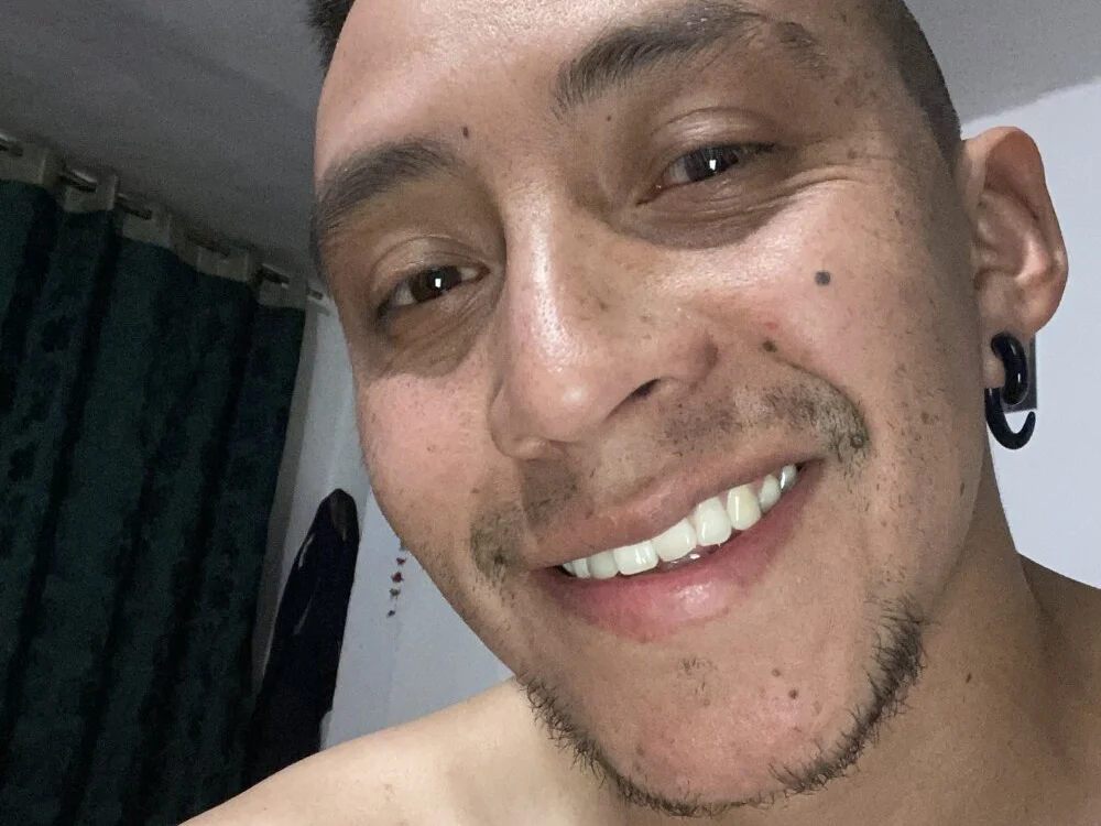 eslabon19n Offline XXX chat