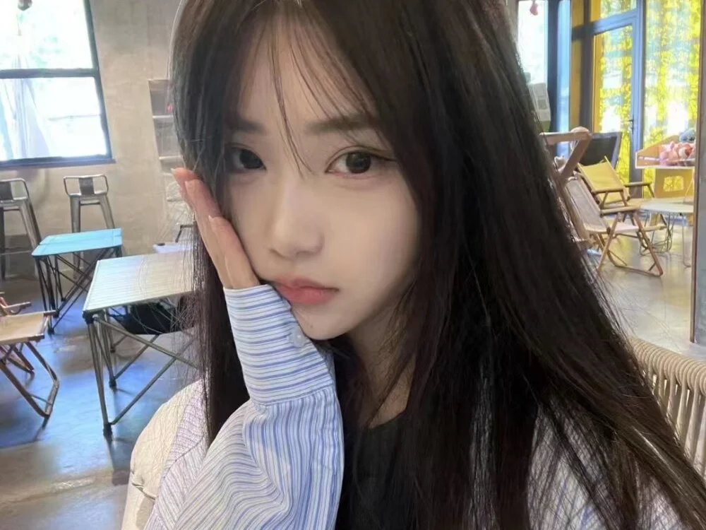 18_MMSSYY's Offline XXX Chat