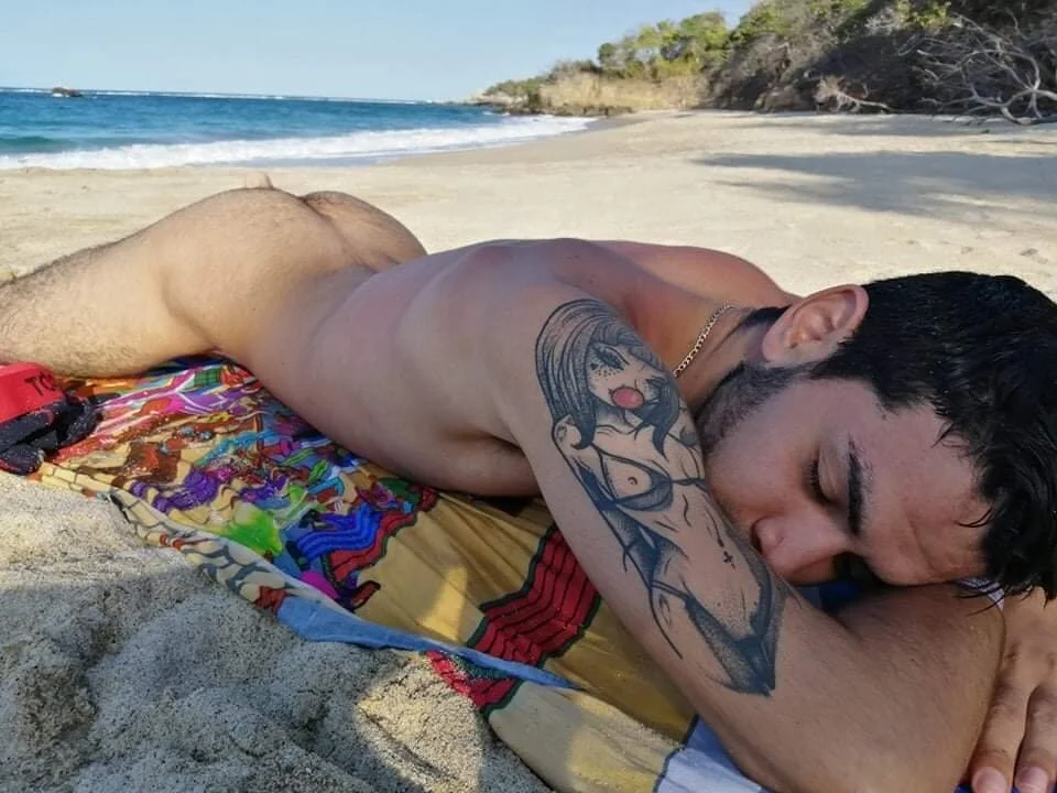 akeemdavid_05 Chat XXX Ngoại tuyến