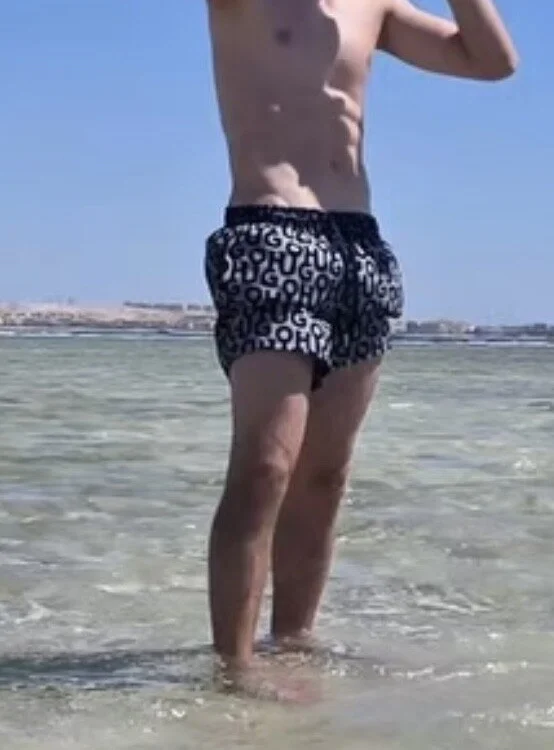 bigdickhungguy Chat XXX offline