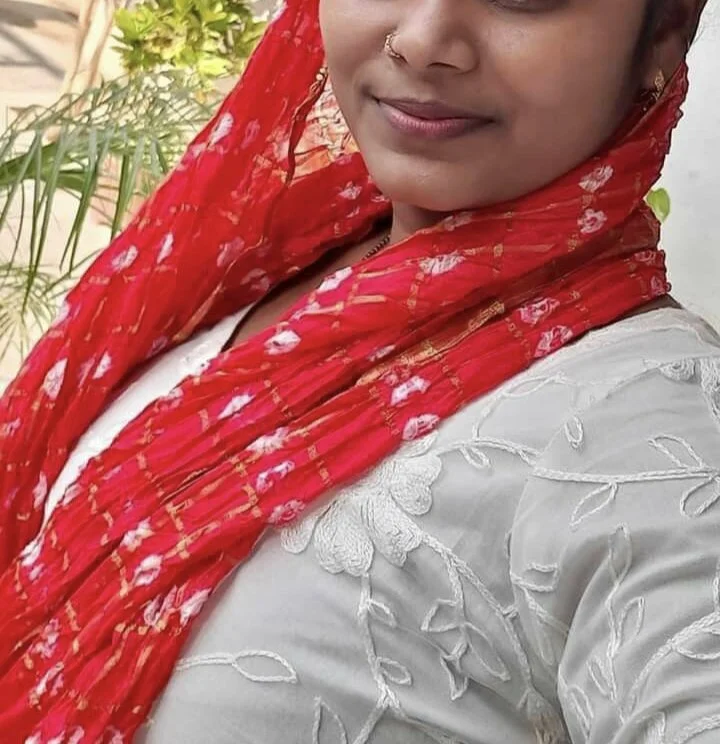 Sapna_cutt's Offline XXX Chat