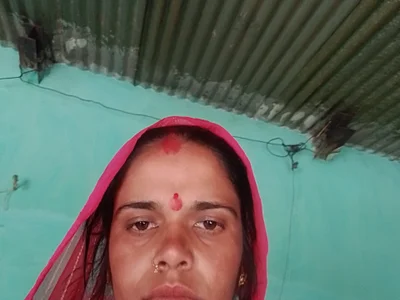 Hot_ashna