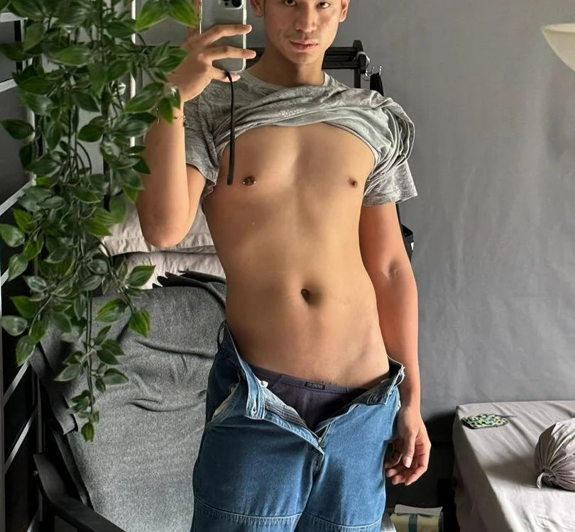 ZaitheScorpios99 offline chatrum