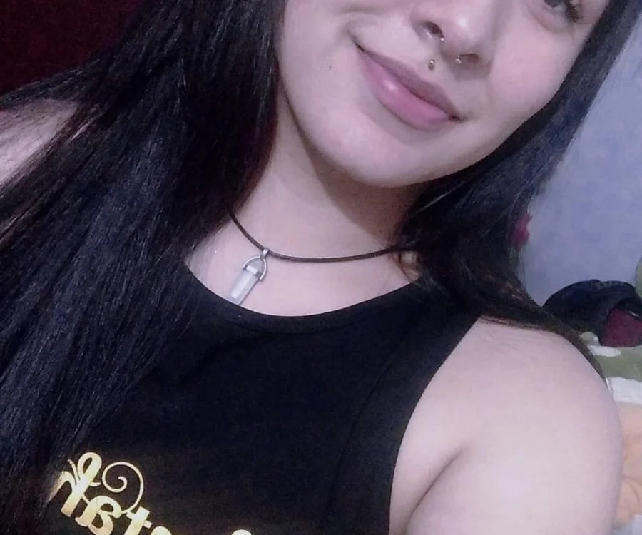 MayaBellucci cam model