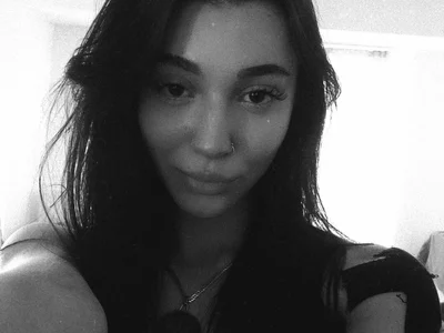 I_amRedVelvet Female Petitelatin Online Webcam Nude