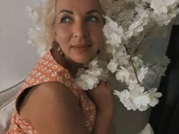 LiliaMoons 现场XXX聊天